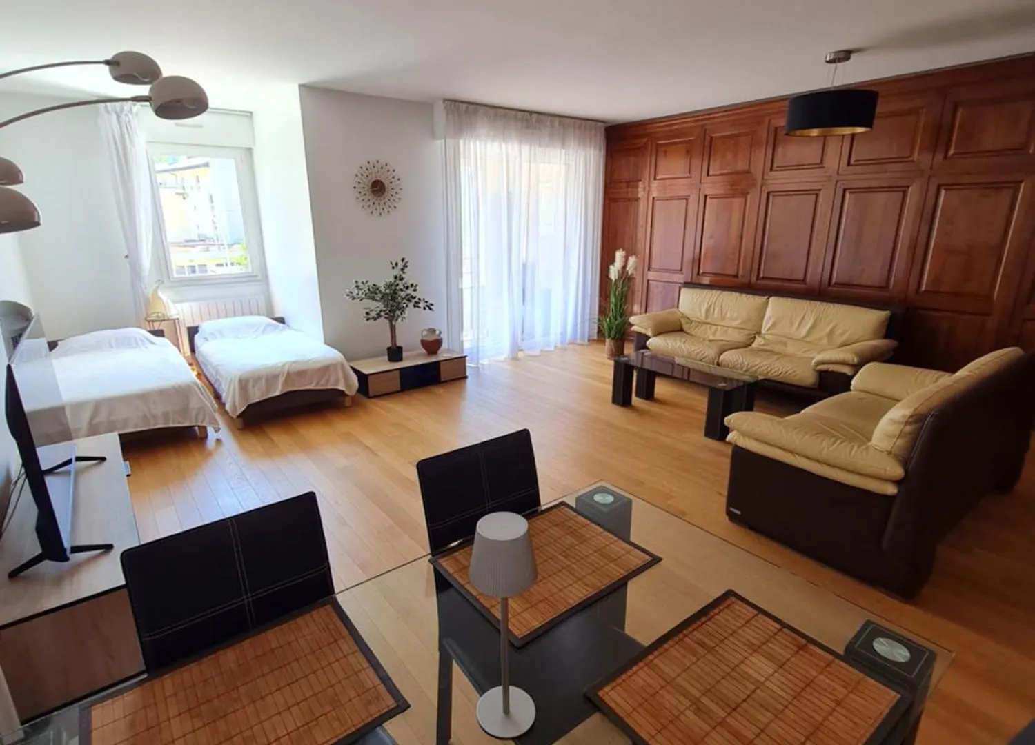 Διαμέρισμα T2, Balcon, Centre Et Lac, Garage, 73M2, Calme Chic
